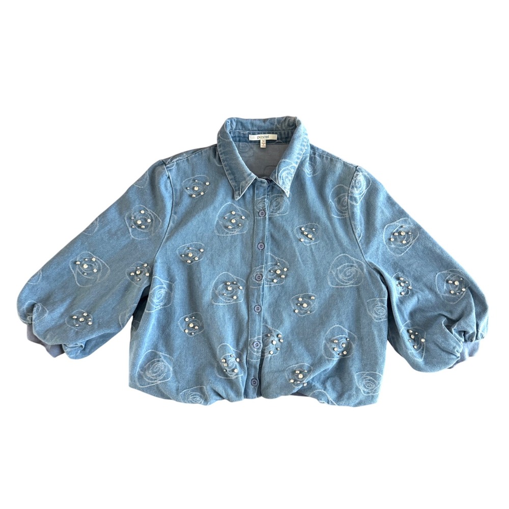 Pastel Vintage-style Denim Jacket Medium Light Wash Rhinestone Studded